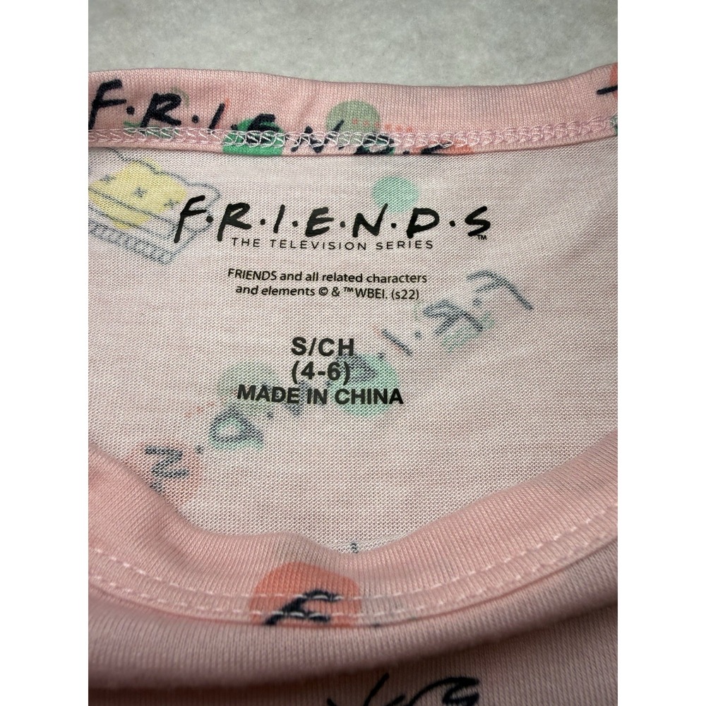 FRIENDS TV Show Pink Top Girls Sz S 4-6 Retro 90s Style Central Perk Icons Tee - Picture 2 of 6
